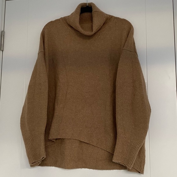 French Connection Vacara Hi-Lo Turtleneck Pullover - M - Picture 3 of 4